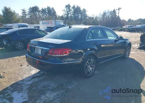 2011 Mercedes-Benz E 350 4Matic z USA, uszkodzony, nr VIN WDDHF8HBXBA347425